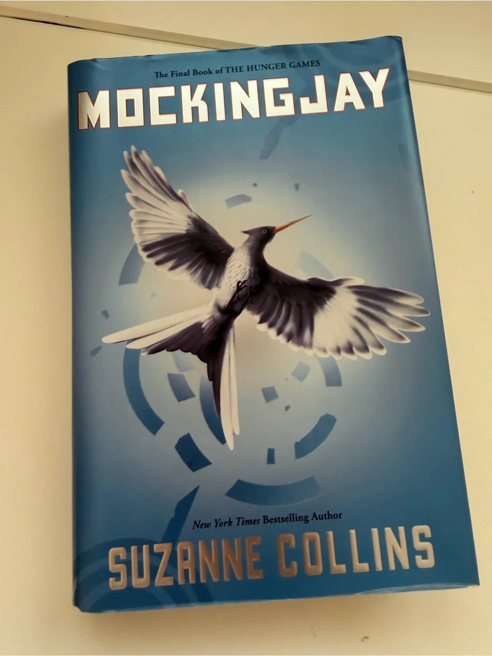 2 Hunger Games Books - Mockingjay & Catching Fire